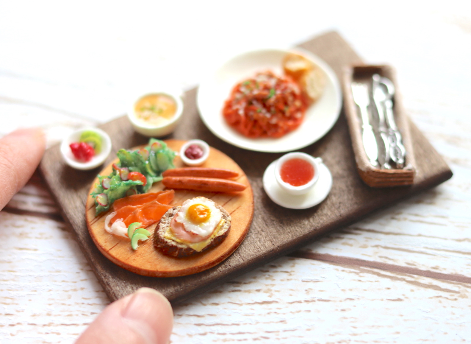 A Little Bite of Japan: The World of Miniature Food Models | RESOBOX