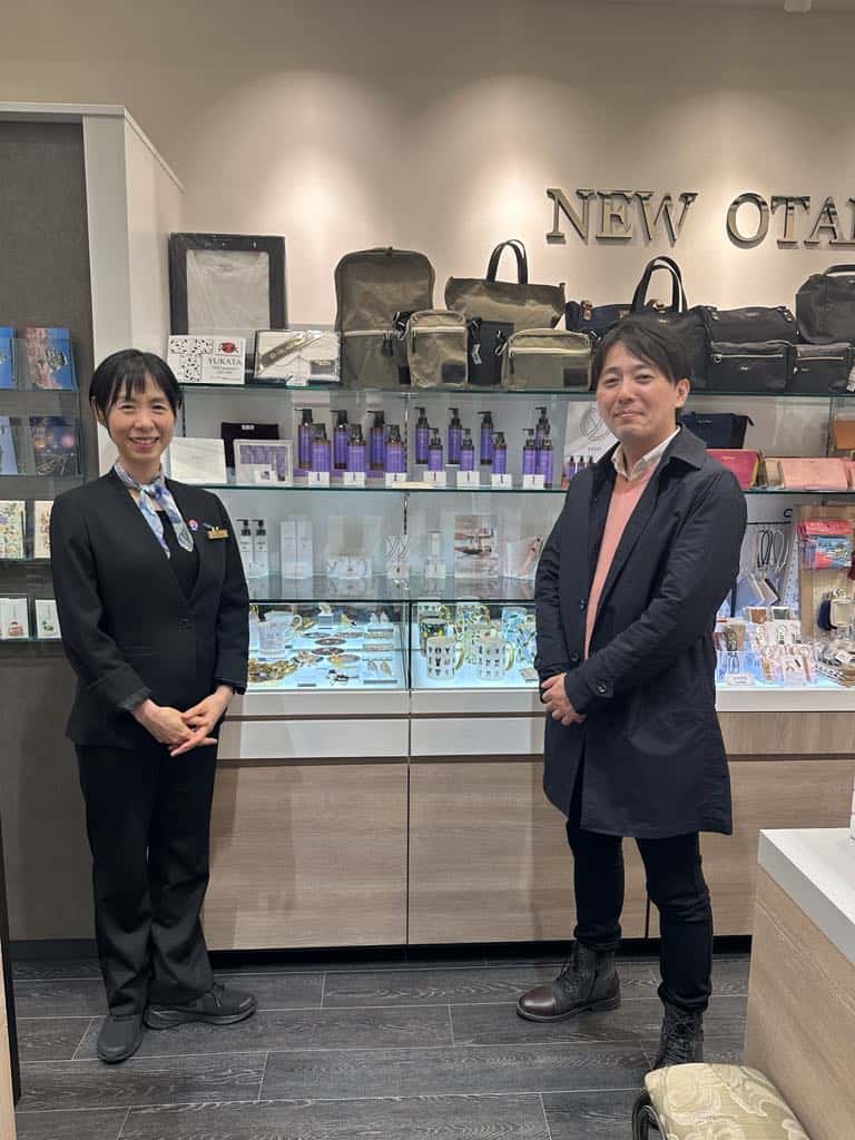 RESOBOX and Hotel New Otani Osaka staff with yayoi product display