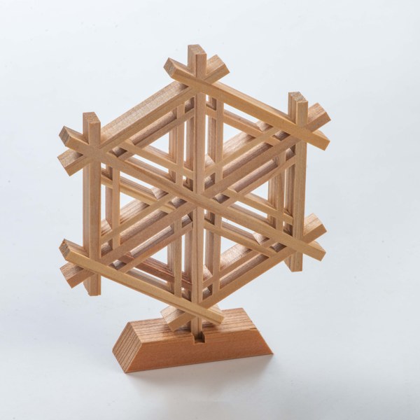 Hexagonal kumiko stand in the goma (sesame) pattern