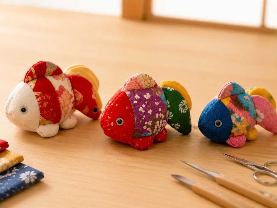 Kimekomi goldfish dolls by Kyugetsu